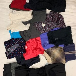 Lot of Maternity Clothes- 25 items